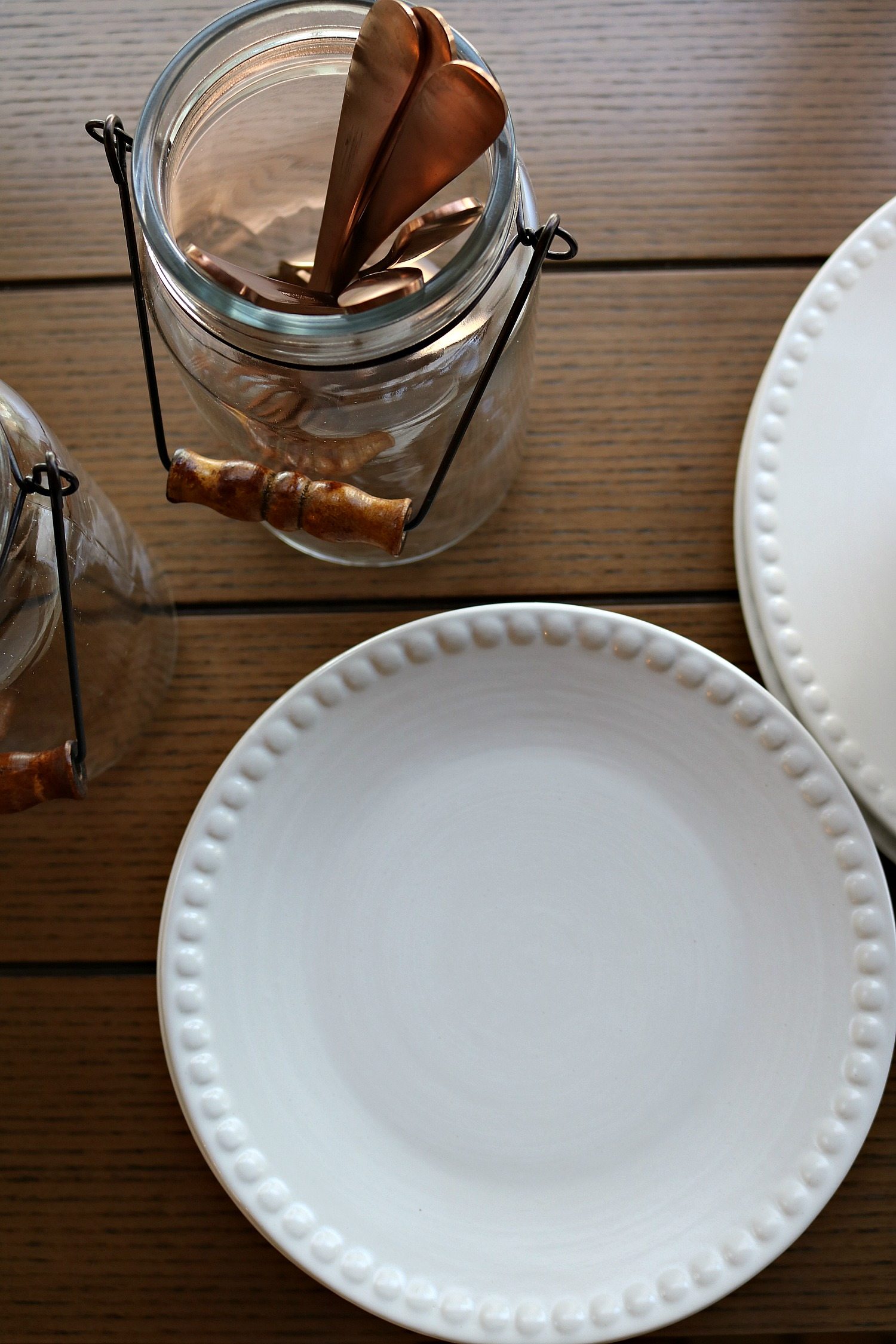 Put silverware in mason jars