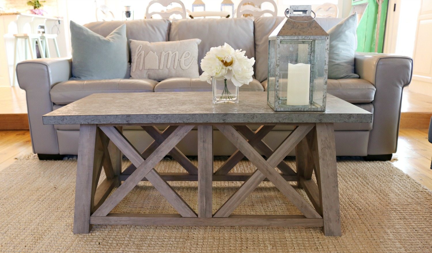 Farmhouse style coffee table - perfect for any living room.