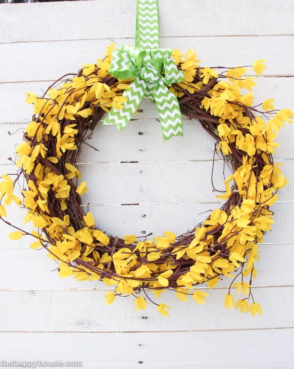 Five-Minute-Dollar-Store-Spring-Forsythia-Wreath-at-the-happy-housie-6