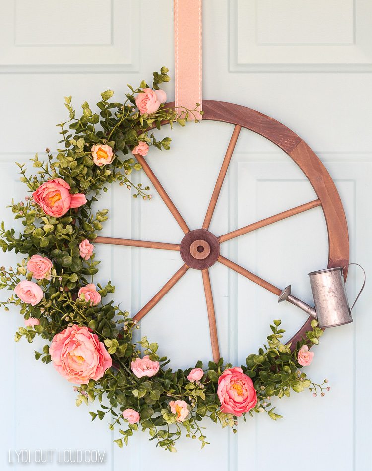 farmhouse-wagon-wheel-wreath