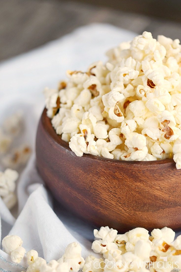 Instant-Pot-Popcorn-©-COOKING-WITH-CURLS