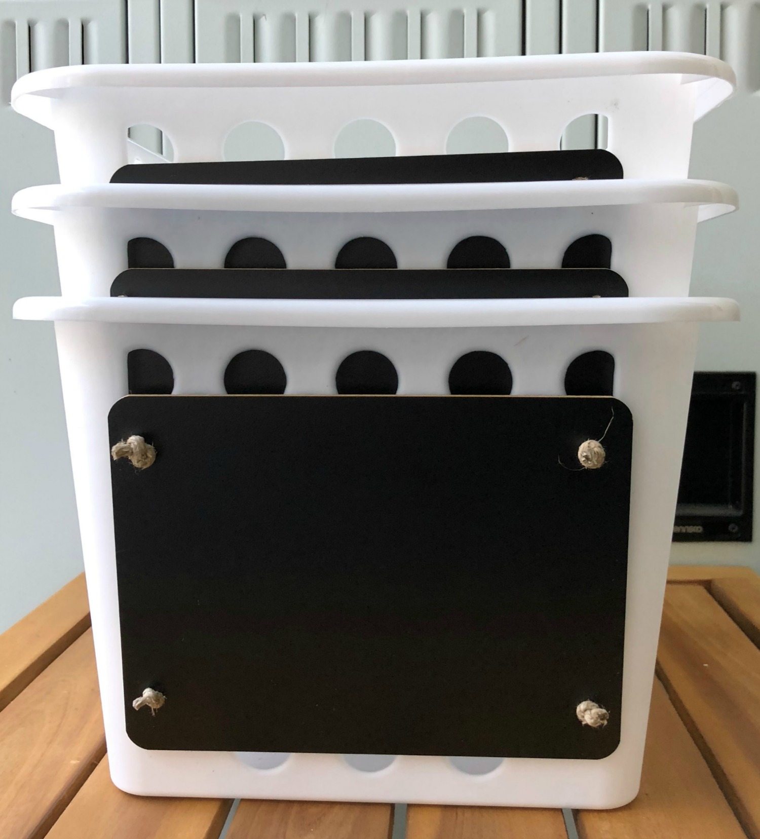 Stackable bins