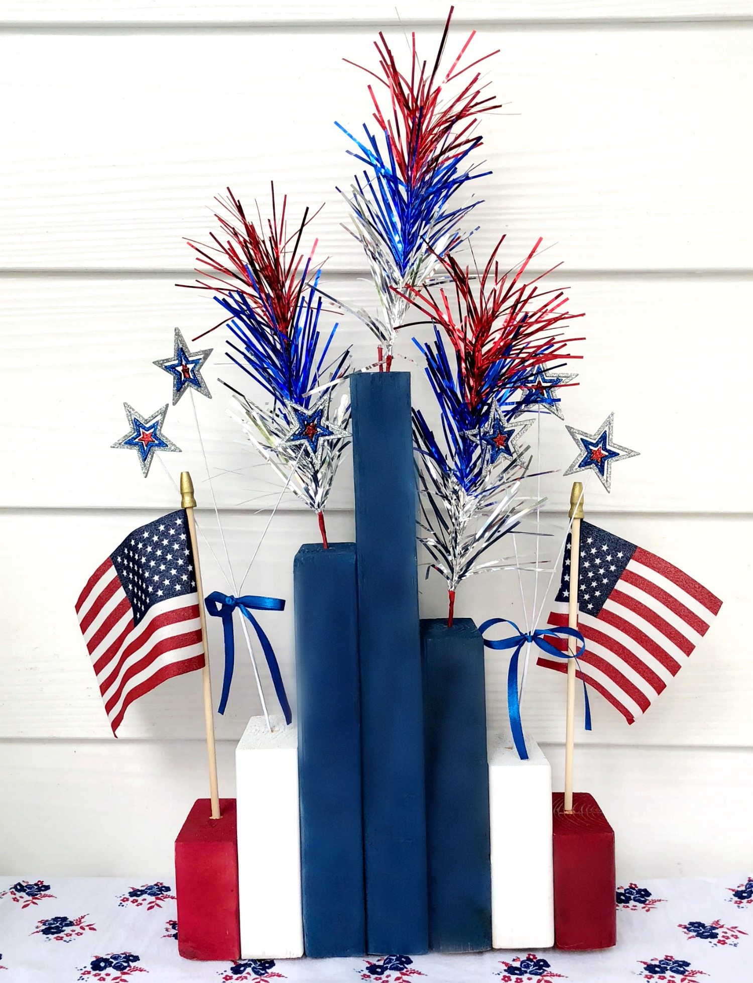 2x4 4th of july centerpiece