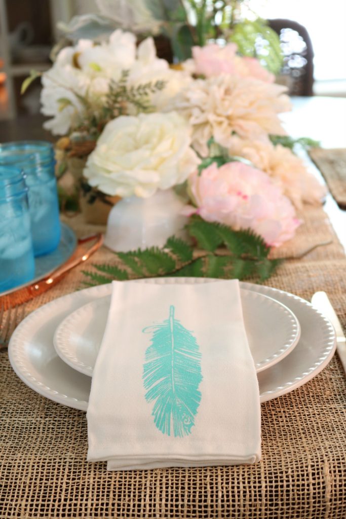 Feather napkins for farmhouse dining room