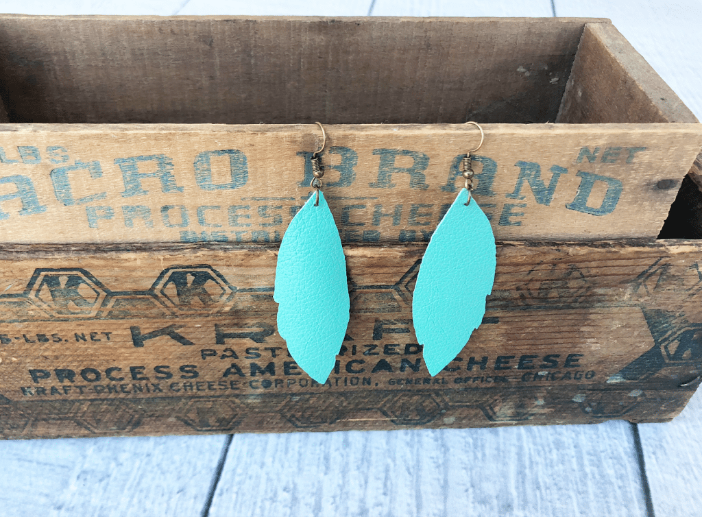 Easy DIY to make your own LEATHER FEATHER Earrings