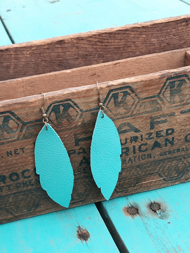 turquoise leather earrings DIY with Cricut