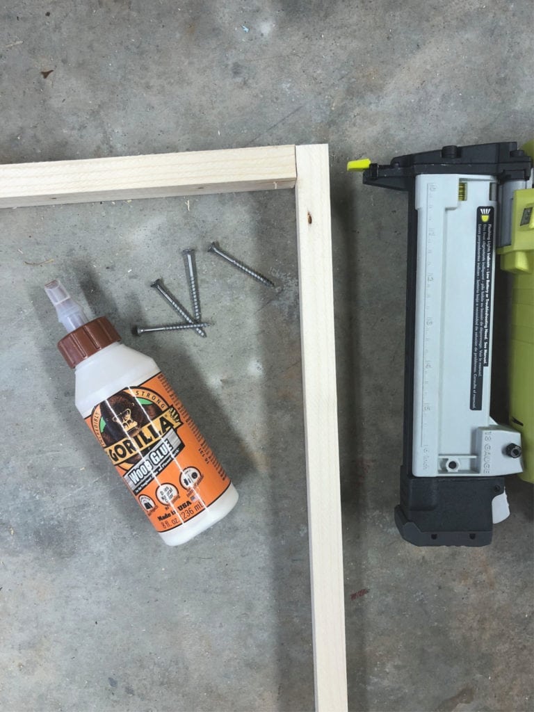 attach the corners of the frame with a Ryobi staple gun