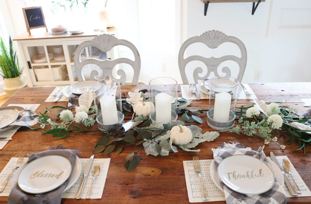 Farmhouse dining fall table