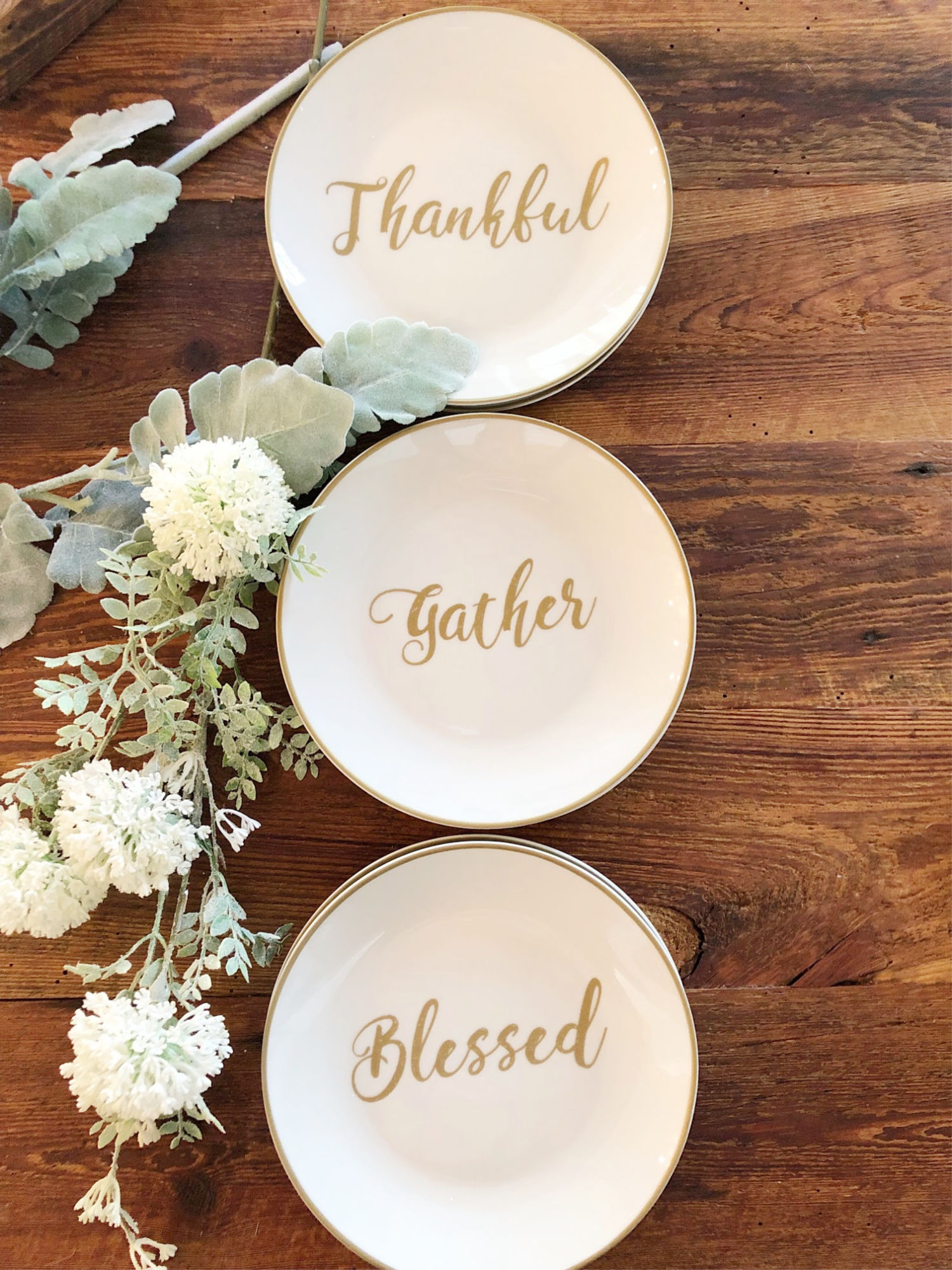 appetizer plates - farmhouse dining room ideas