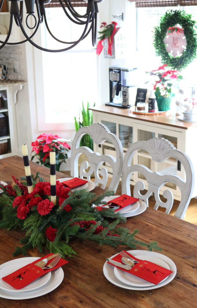 Red and green Christmas table