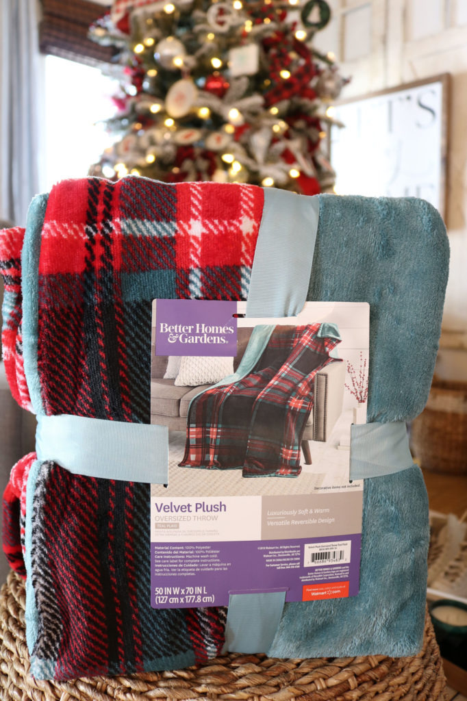 Warm and cozy Throws - Christmas Gift Ideas Under $25