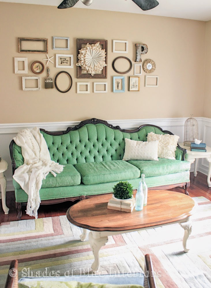 https://refreshrestyle.com/wp-content/uploads/2019/05/Sofa-painted-green-1.jpg