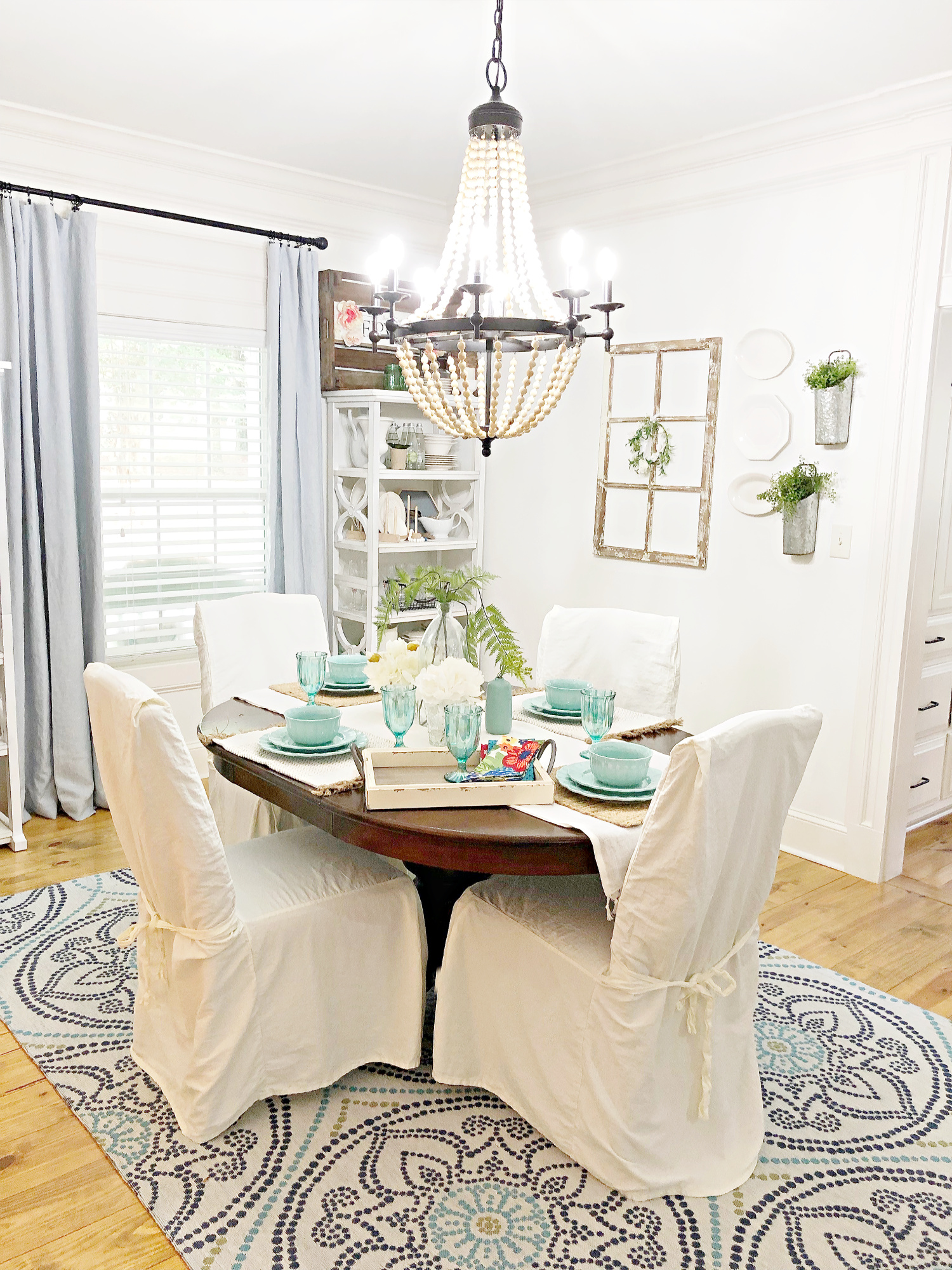 Farmhouse Vintage dining idea