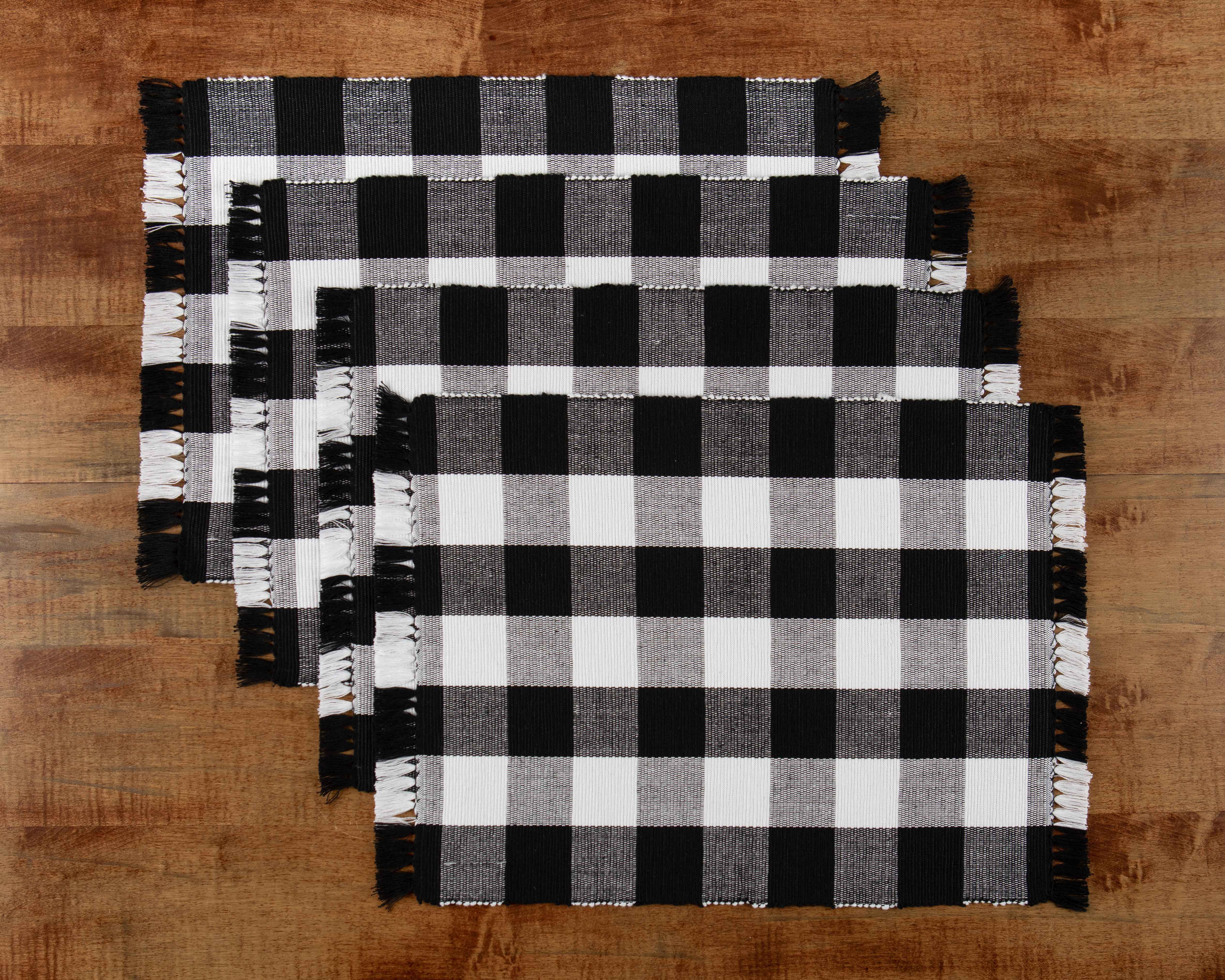 Placemats white and black buffalo plaid